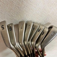 モメンタム　アイアン　ゴルフ　セットの画像