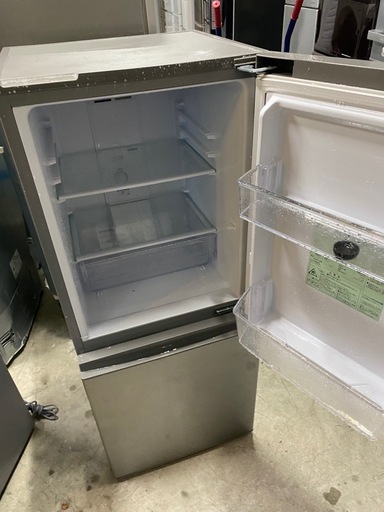 NO B860?福岡市内配送設置無料✨?冷蔵庫 ブラッシュシルバー AQR-13K-S [126L /2ドア /右開きタイプ] [冷凍