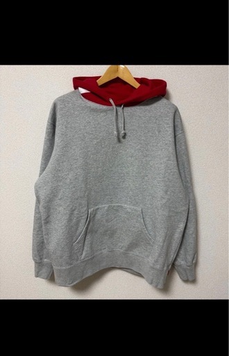 supremeパーカー
