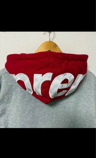 supremeパーカー