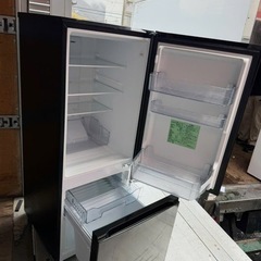 NO B872🌈福岡市内配送設置無料✨🌈ヤマダオリジナル 冷蔵庫 159L 右開き 2ドア 幅48.6cm 一人暮し向け 耐熱トップテーブル REFAGE YRZ-F15MK ブラック系 2024年の画像