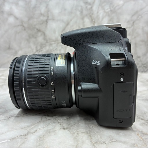 美品❤️Nikon D3500 録画も⭐️初心者/本格撮影/動画！Bluetooth！すぐ使える/おまけ多数！　カメラ　デジタル一眼レ