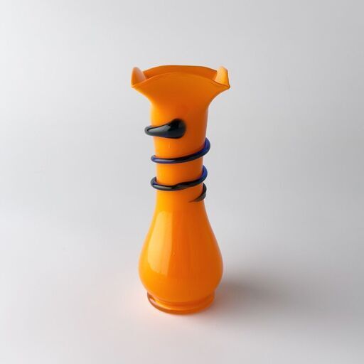 ヴィンテージ Tango Glass フラワーベース ガラス 花瓶 花器 オブジェ 置物 アートグラス ディスプレイ オレンジ 一輪挿し 97831
