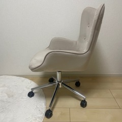 【3/10まで】LOWYA ベルベット調デスクチェアの画像