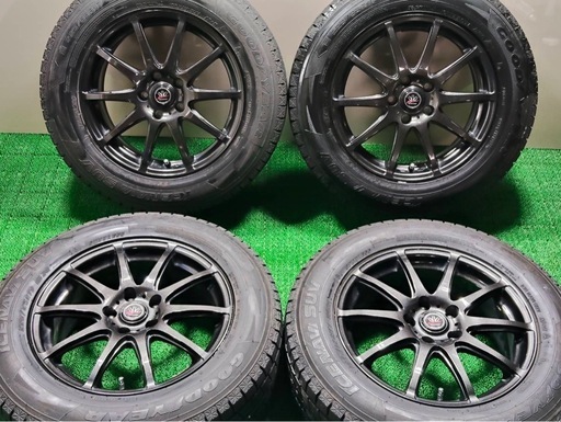 ロクサーニスポーツ 17インチ 7J ＋48 PCD114.3 グッドイヤー アイスナビSUV 225/65R17 4本セット バリ溝