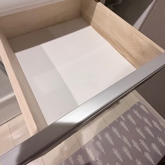 【美品】幅80cm キッチンボード・食器棚（日本製・モイス付）の画像