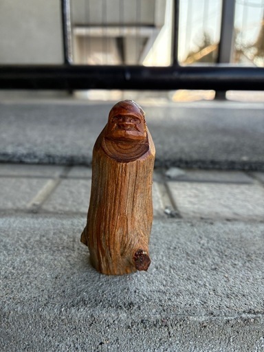 達磨大師 赤松 木彫 一刀彫 古美術 置物 だるま 立達磨 (IMO。) 江別の