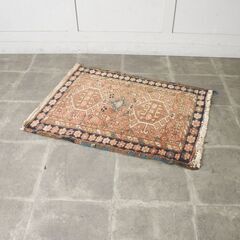 【発送の場合は即購入不可】 イラン産 ウール 絨毯 ラグ 手織り W1330x965 敷物 マット カーペット リビング 玄関 ディスプレイ 装飾 アンティーク スタイル 79304の画像