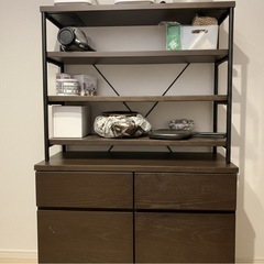 ◼️一時掲載保留中／濃木目×アイアンのシックな食器棚、収納たっぷりです！の画像