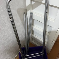 カラーボックスと収納棚の画像