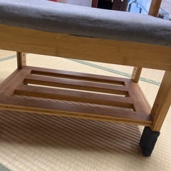 座椅子　高さ調整付きの画像