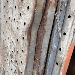 足場資材 枠アンチ布板1.8m幅0.5m 曲がりサビ有りの画像