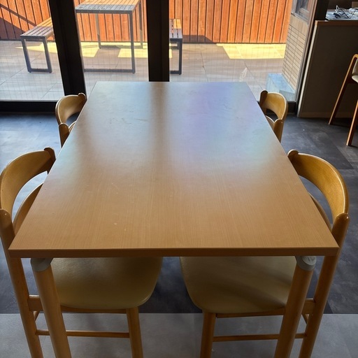 ダイニングセット　カリモク家具