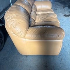 【3人掛けソファ キャメルブラウン 大型サイズ】の画像