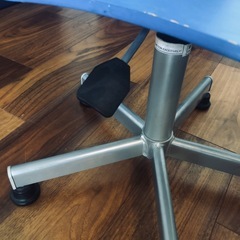 IKEAチェア2脚子供イス 学習机 横浜の画像