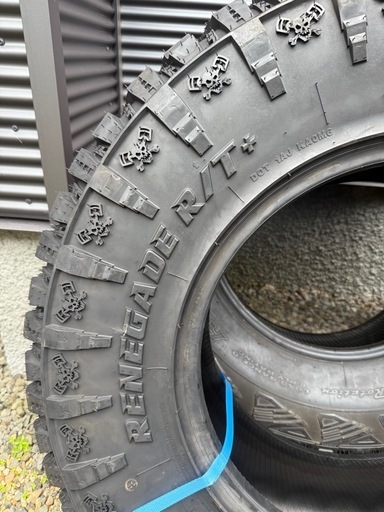 radar RT+  レーダー　タイヤ２本。　35×12.50r18 未使用品
