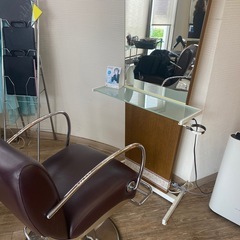 ネイル　マツエク　個人美容師