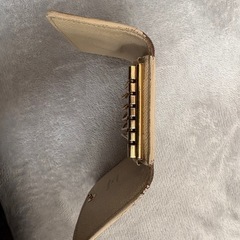 ルイヴィトン キーケース ダミエ白の画像