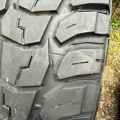 KUMHO クムホ　中古タイヤ２本　　35×12.50r18の画像