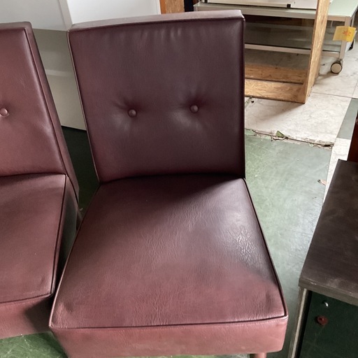 カリモク　椅子　１個5600在庫
２個　中古