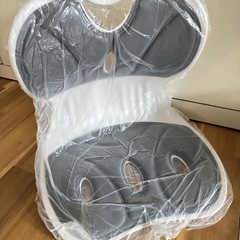 腰サポート 座椅子 猫背改善 クッション グレー×ホワイトの画像