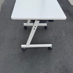 テーブルの画像