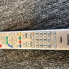 テレビ(パナソニック　17インチ）THL-17C1　リモコン付の画像