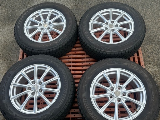 ブリヂストン　スタッドレス　225/65r17