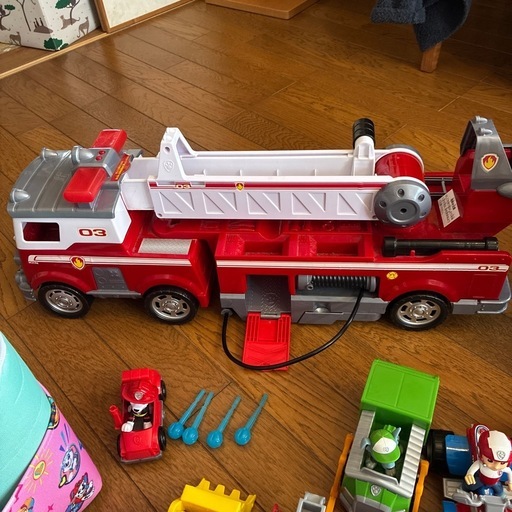 【まとめ売り優先】パウパトロール おもちゃ 大量セット（消防車・パウステーション・ラジコン等）