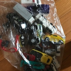 車　大量　ミニカー　おもちゃの画像