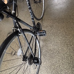 クロスバイク ブラック700 Cの画像