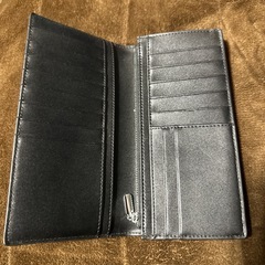 長財布　カーボン柄の画像