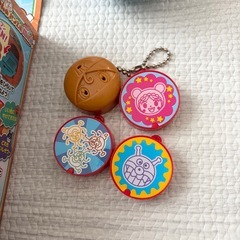 【新品❣️未開封❣️】ジャムおじさんのパン工場mini、アンパンマンの小さめおもちゃ、未開封のステッキ、ヘアゴムの画像