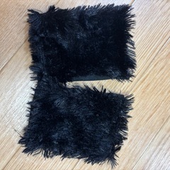猫耳カチューシャ フワフワ黒手袋付きフェイクファー 黒の画像