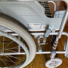 車椅子 折り畳み ブレーキ付きの画像