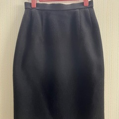 モノトーン　スーツの画像