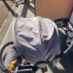 ● ピジョン ベビーカー ビングル Bingleの画像
