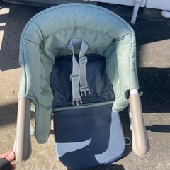 ●イングリッシーナ テーブル付ベビーチェアの画像