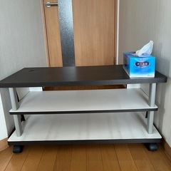 テレビ台の画像