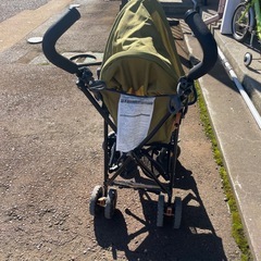 ● jeep　ベビーカー　バギー　ジープ　B型　カーキの画像