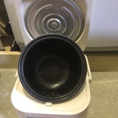 炊飯器の画像