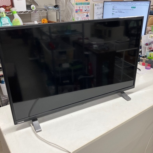 O 2602-1376 東芝　REGZA32V34ハイビジョン液晶テレビ　2023年製　リモコン無し　中古