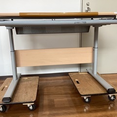 学習&製図用傾斜（25度）デスク【町田市再生家具】253486の画像