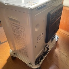 【美品】　灯油ストーブ　ヒーター　2015年製の画像