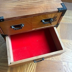 レトロタンス小物入れの画像