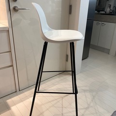 新品未使用 カウンターチェア モダン スリム おしゃれ 椅子  
の画像