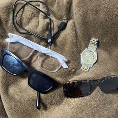 迷彩フード付きアウター Lサイズと小物まとめ売りセット※早い者勝ちとさせていただきますの画像