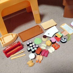 リカちゃん　くるくる回転寿司　※回転不良の画像