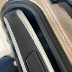 キャリーケースの画像