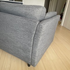 ニトリ2人掛けソファの画像